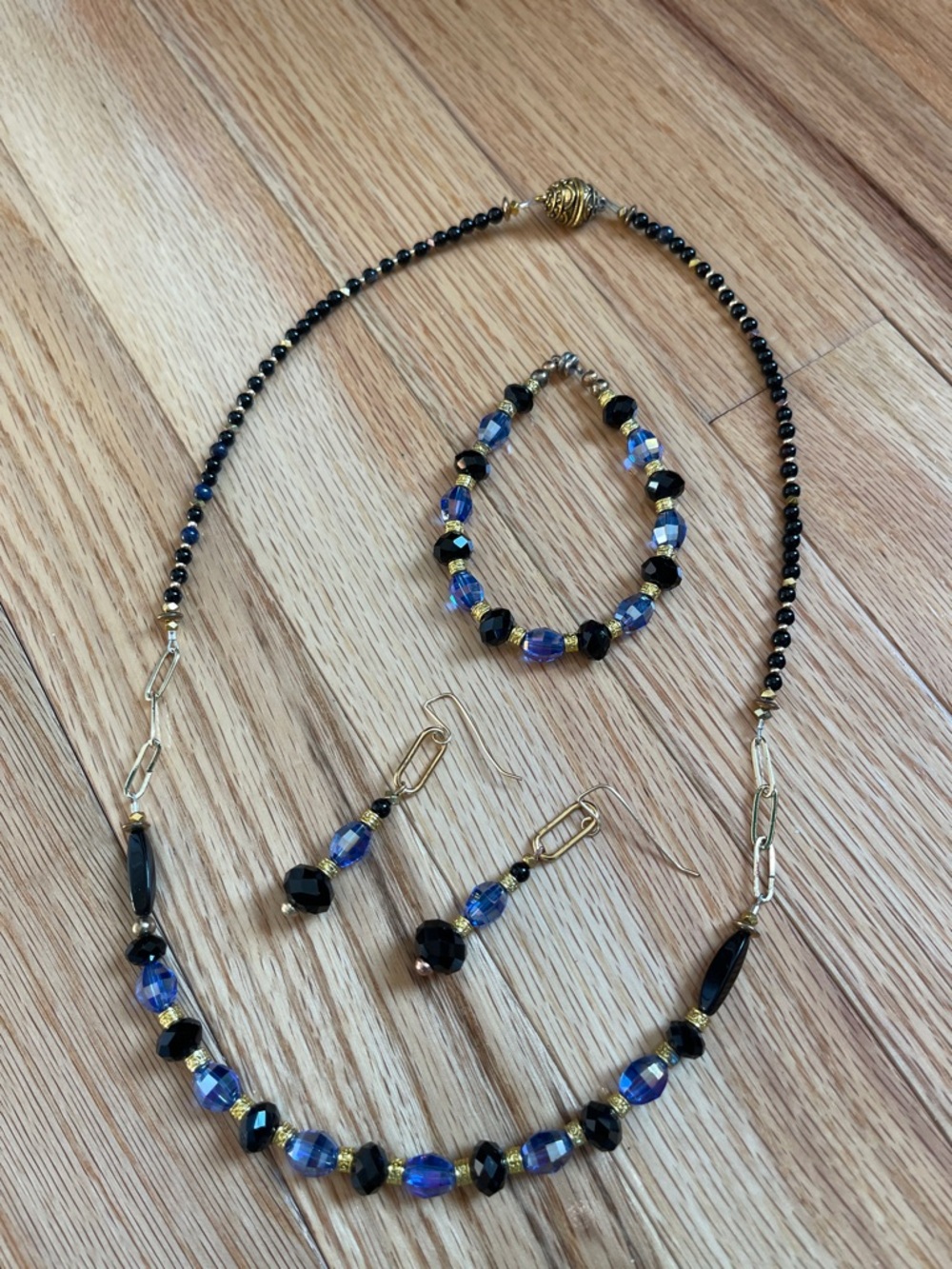 Black and Blue Beaded Necklace, Bracelet & Earring Set